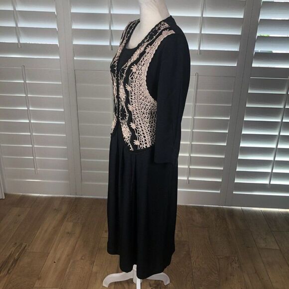 Vtg 80s Impulsive Black Midi Dress 8P Tan Crochet Vest Pleated Shoulder Pads - Picture 4 of 12
